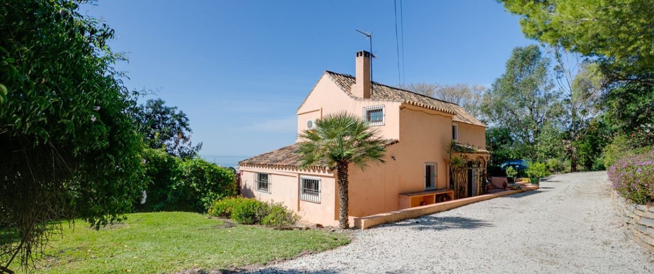 Resale - Villa - Estepona - Estepona Centro