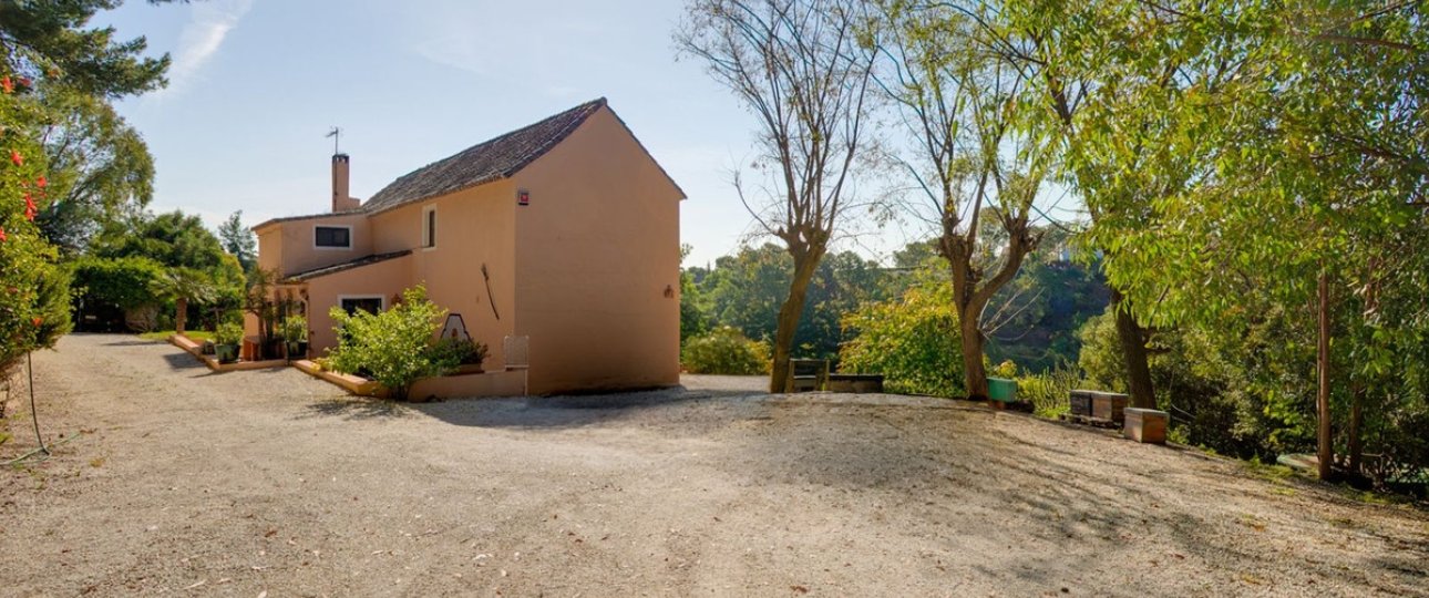 Resale - Villa - Estepona - Estepona Centro