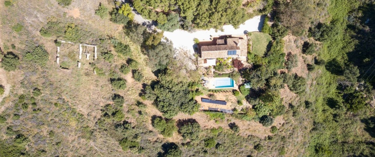 Resale - Villa - Estepona - Estepona Centro
