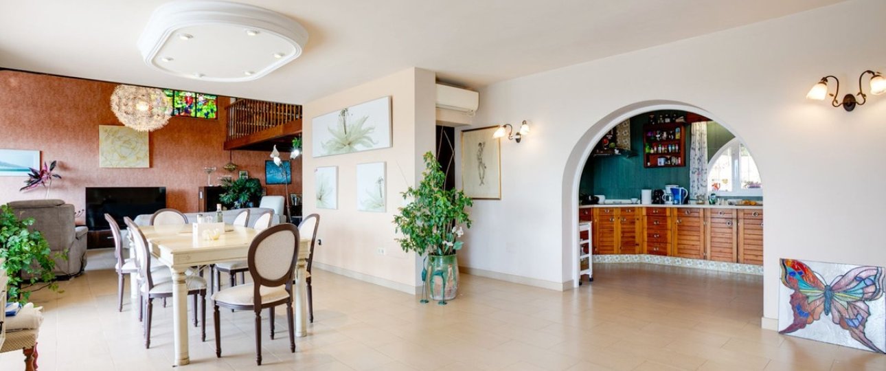 Resale - Villa - Estepona - Estepona Centro