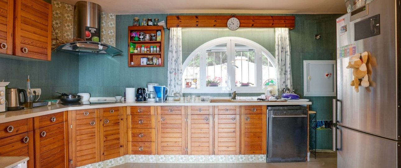 Resale - Villa - Estepona - Estepona Centro