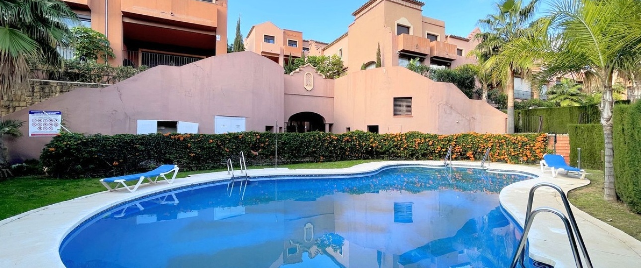 Resale - Villa - Estepona - Estepona Centro