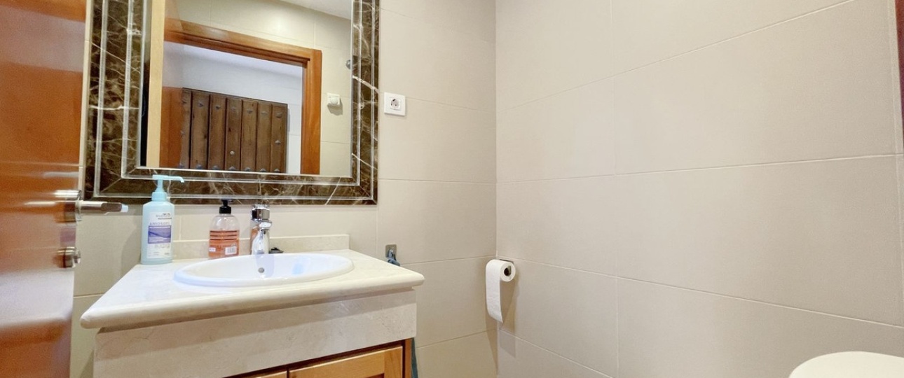 Resale - Villa - Estepona - Estepona Centro