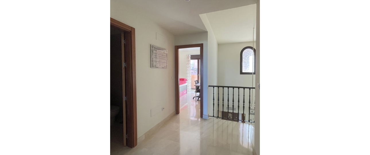 Resale - Villa - Estepona - Estepona Centro