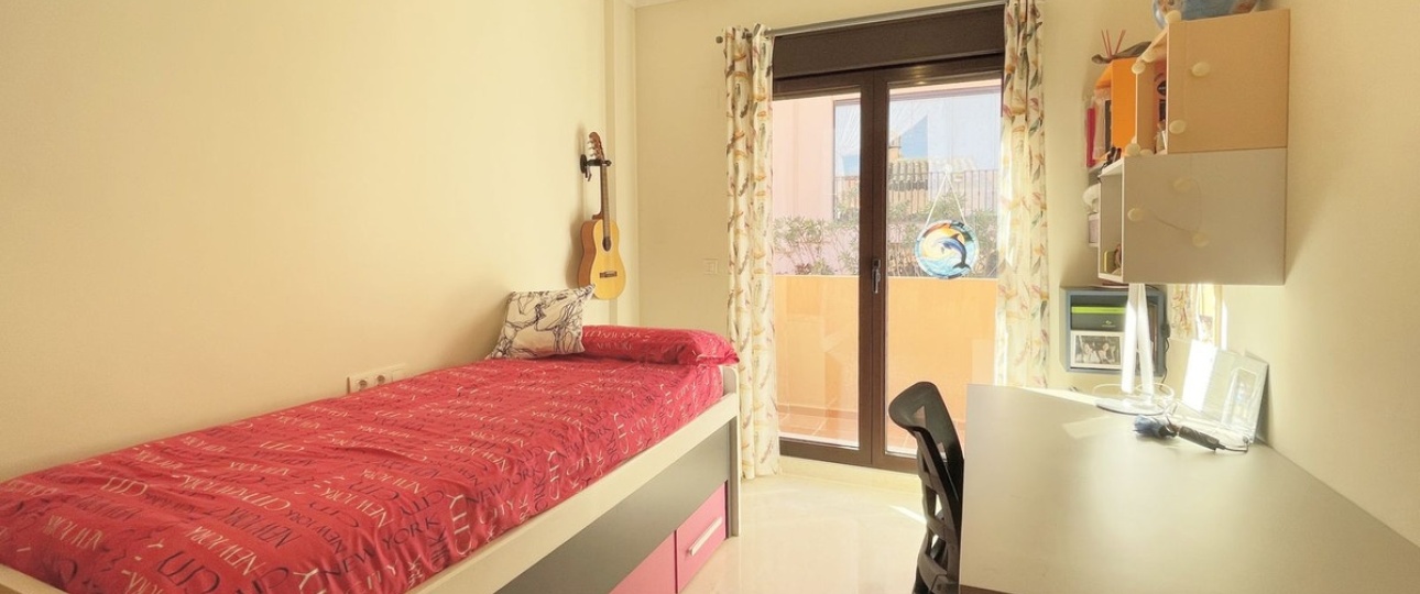 Resale - Villa - Estepona - Estepona Centro