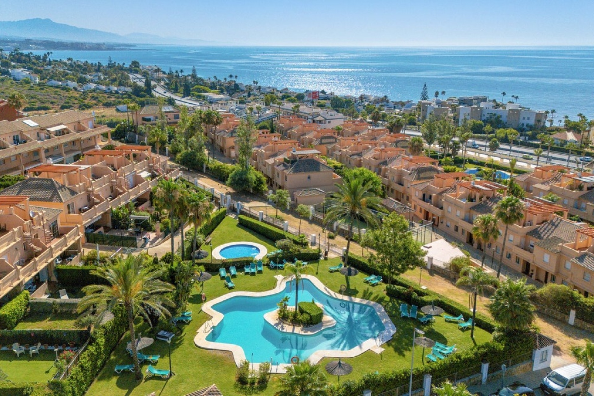 Resale - Villa - Estepona - Estepona Centro