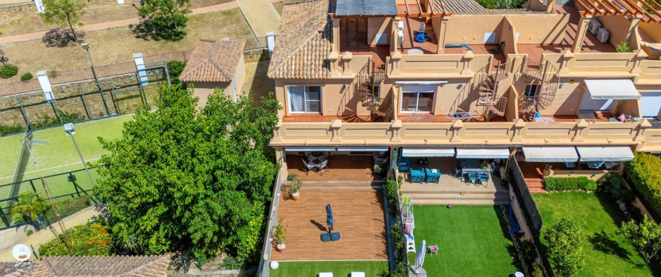 Resale - Villa - Estepona - Estepona Centro