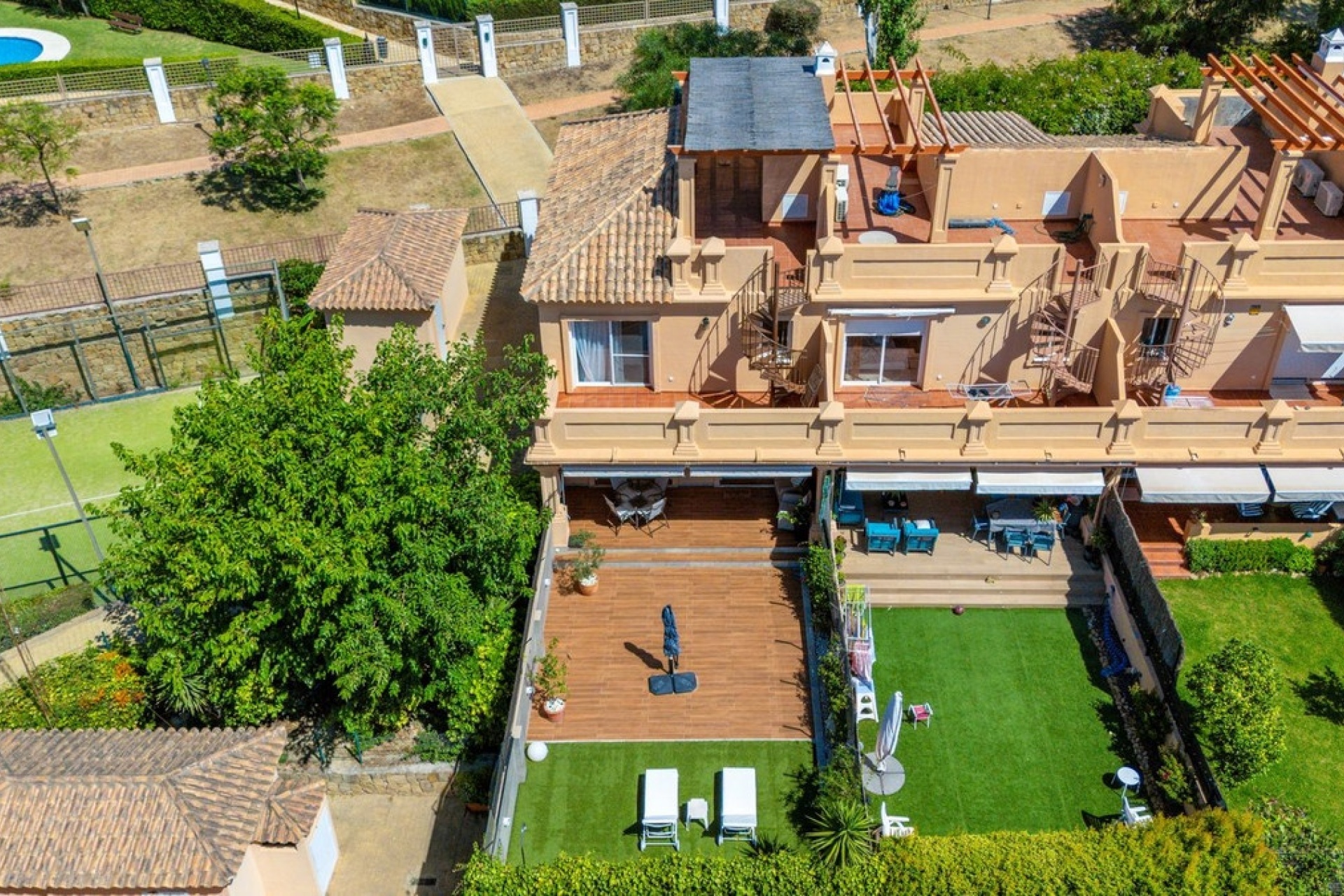 Resale - Villa - Estepona - Estepona Centro