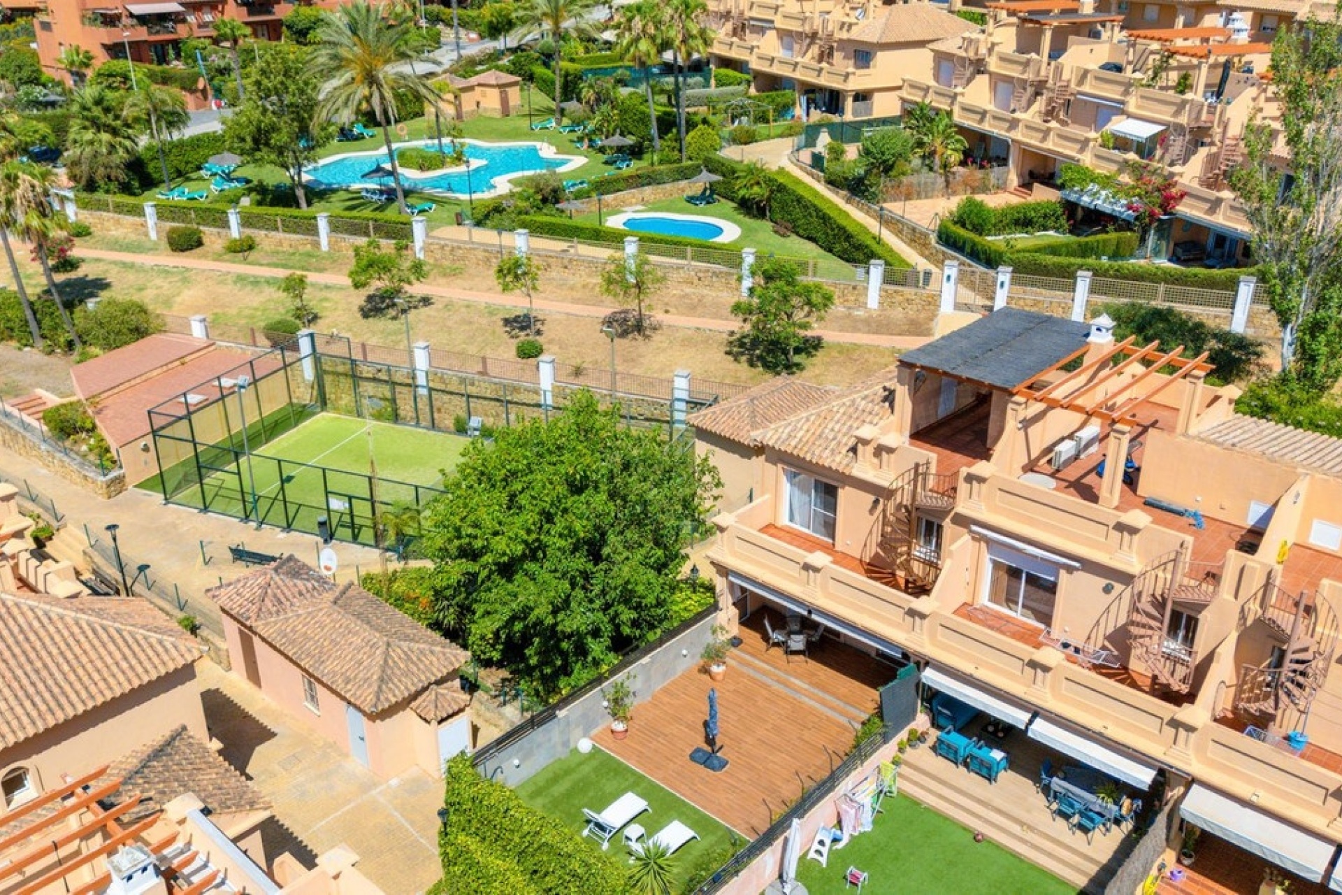Resale - Villa - Estepona - Estepona Centro