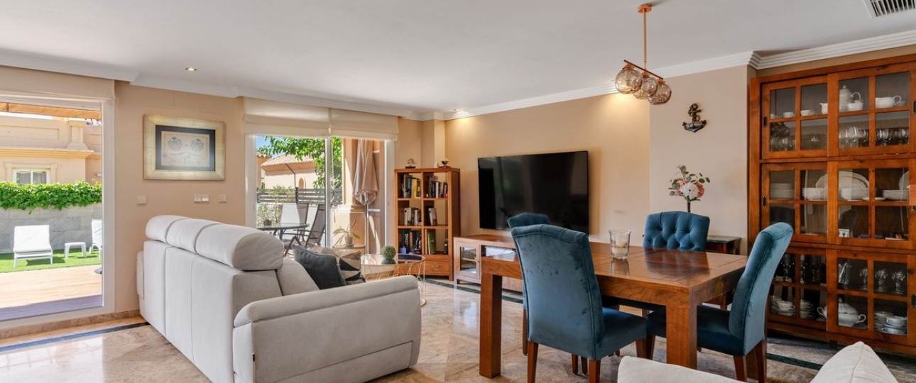 Resale - Villa - Estepona - Estepona Centro