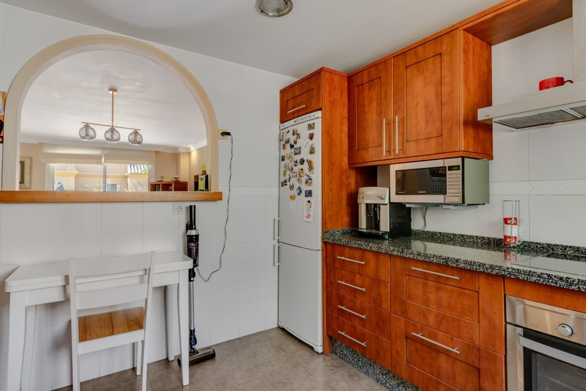 Resale - Villa - Estepona - Estepona Centro