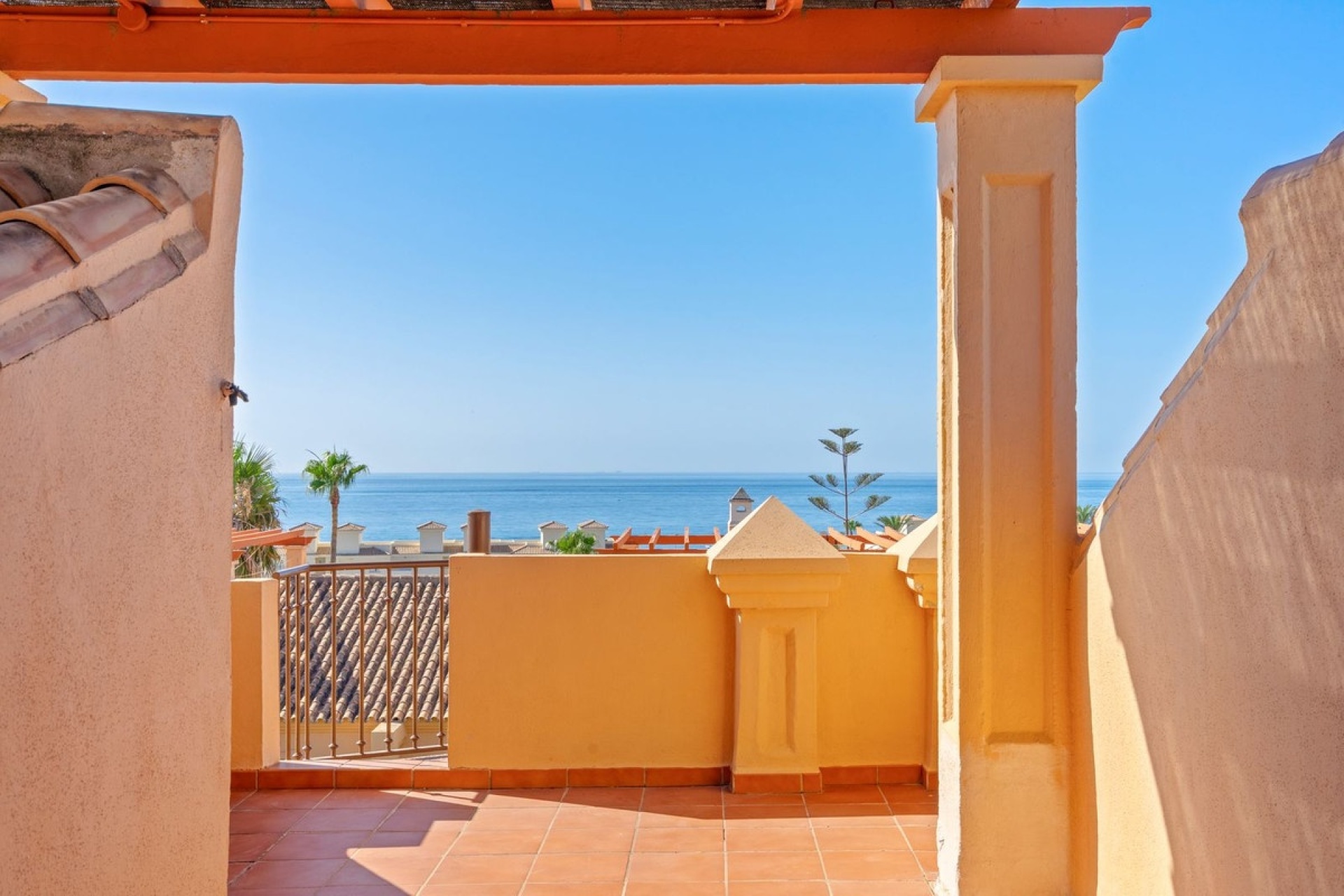 Resale - Villa - Estepona - Estepona Centro