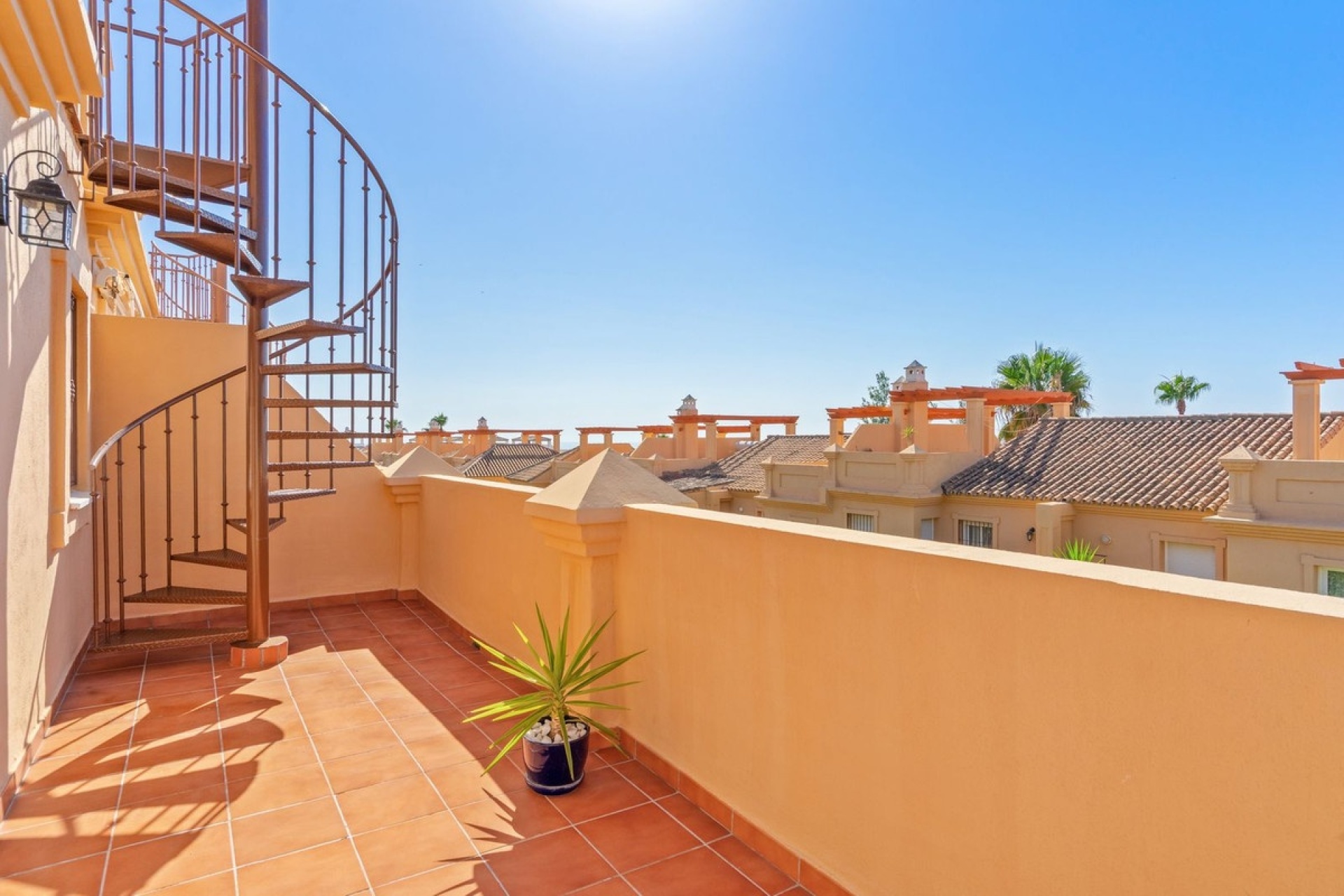 Resale - Villa - Estepona - Estepona Centro