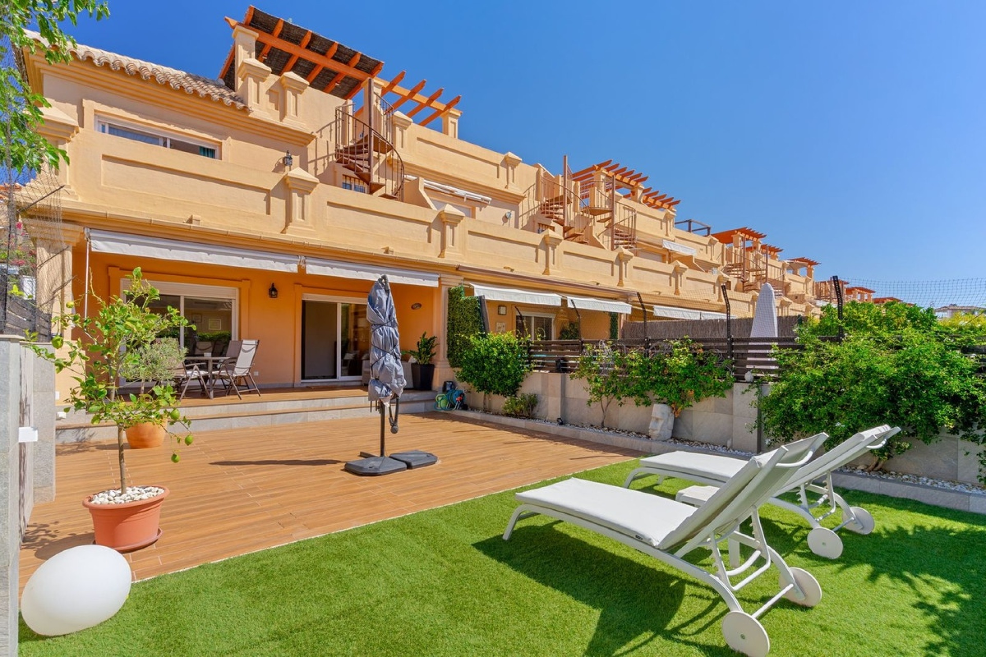 Resale - Villa - Estepona - Estepona Centro