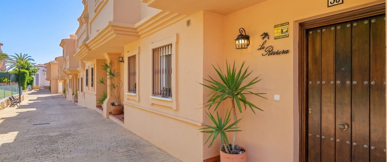 Resale - Villa - Estepona - Estepona Centro