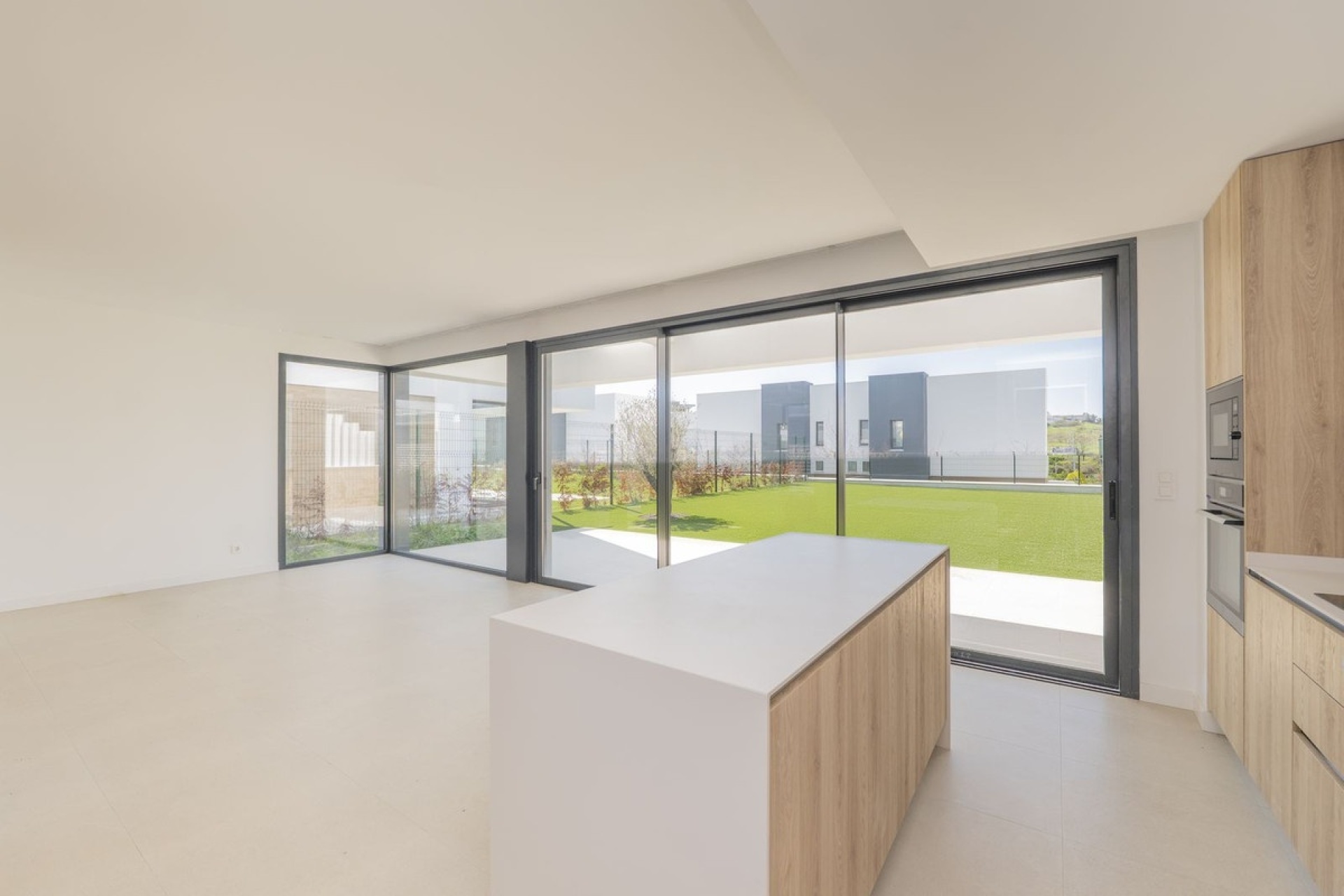 Resale - Villa - Estepona - Estepona Centro
