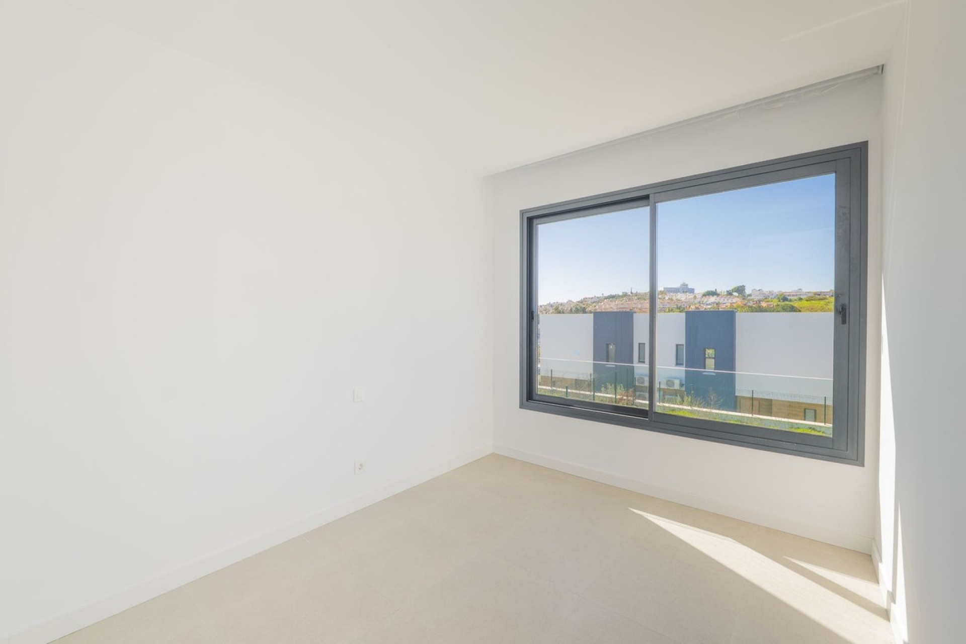Resale - Villa - Estepona - Estepona Centro