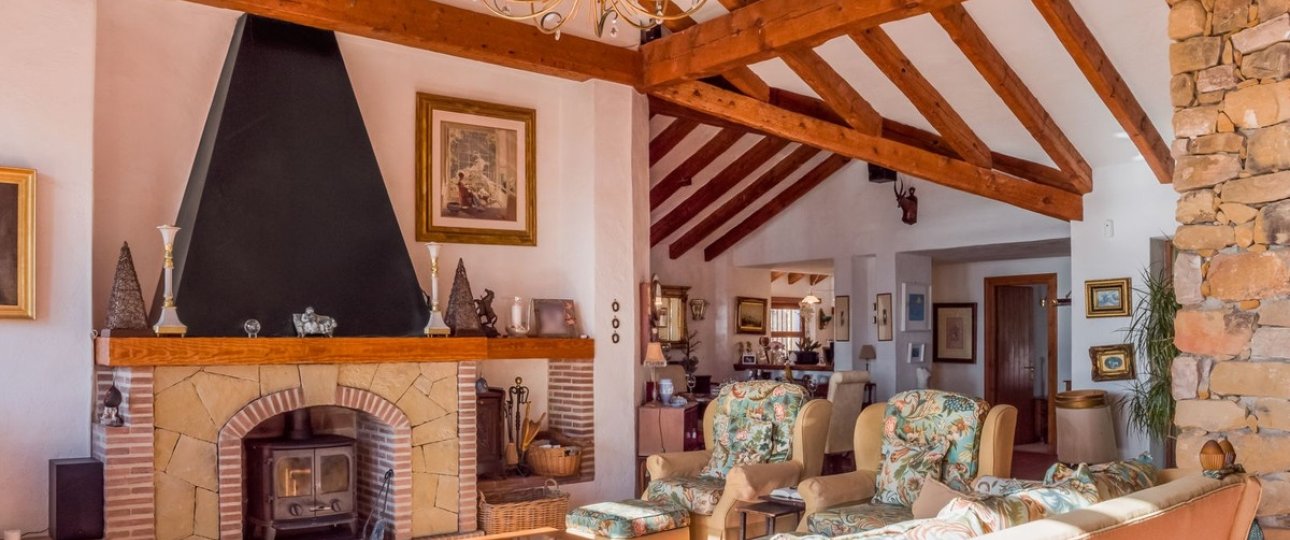 Resale - Villa - Estepona - Estepona Centro