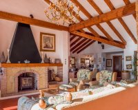 Resale - Villa - Estepona - Estepona Centro
