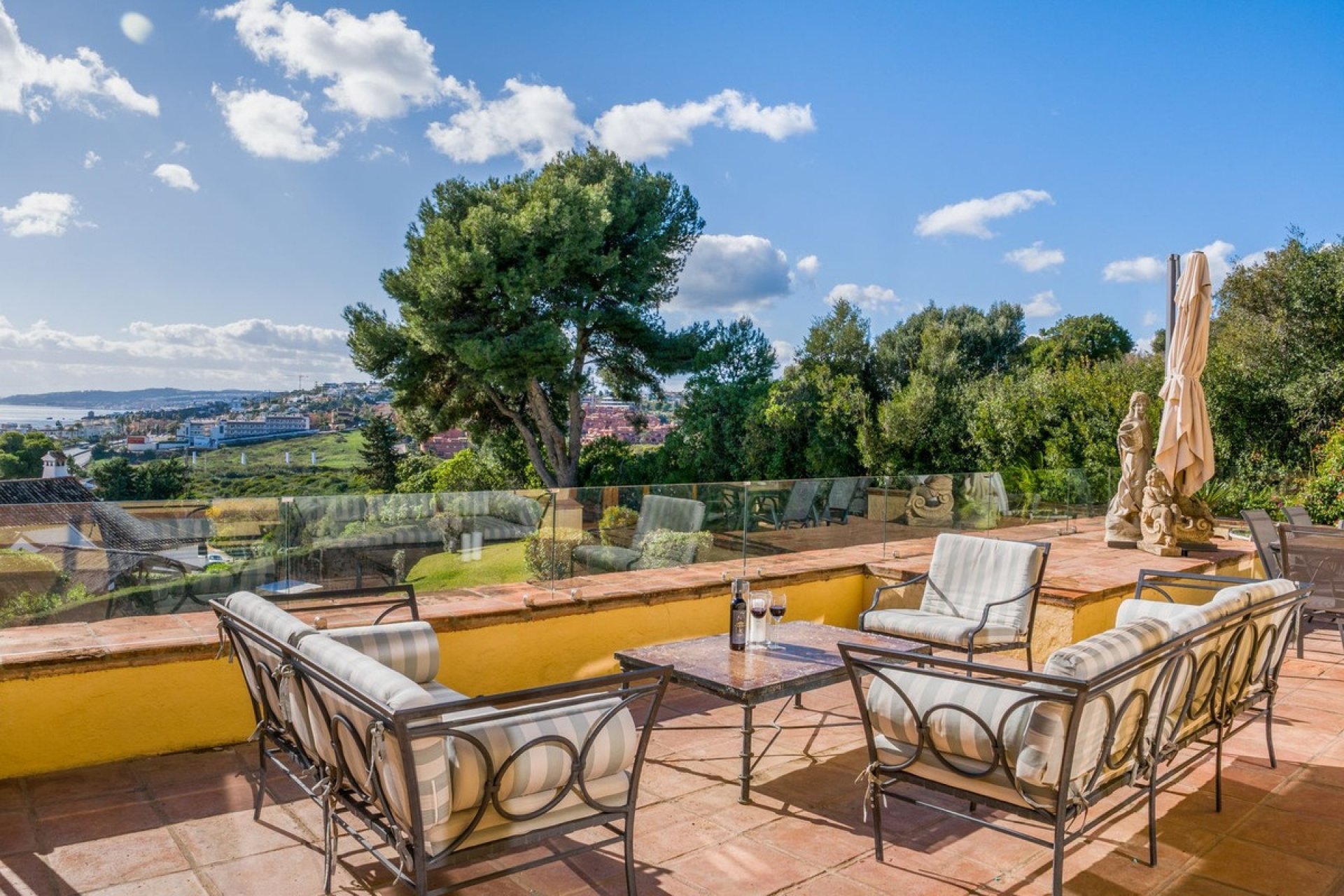 Resale - Villa - Estepona - Estepona Centro