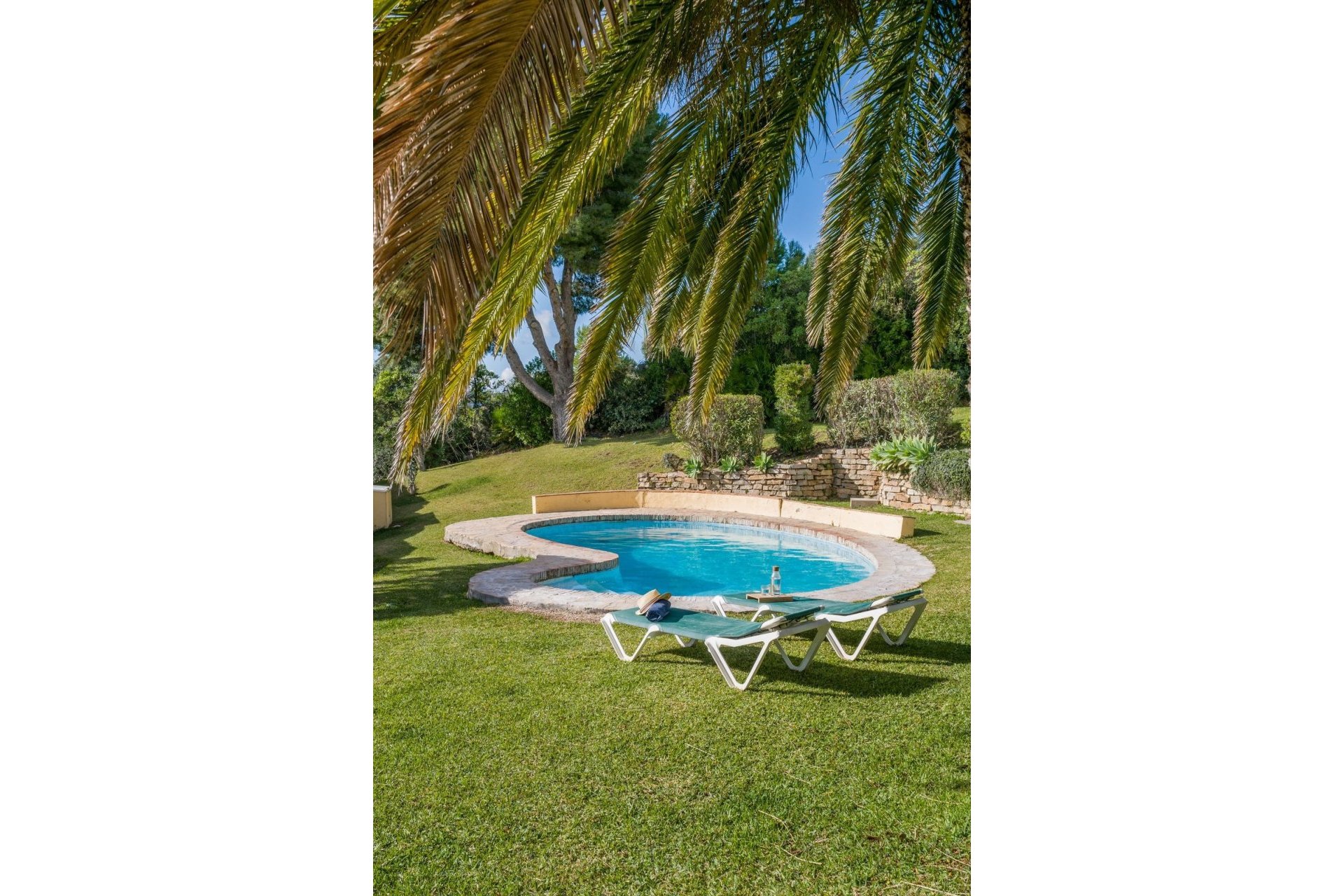 Resale - Villa - Estepona - Estepona Centro