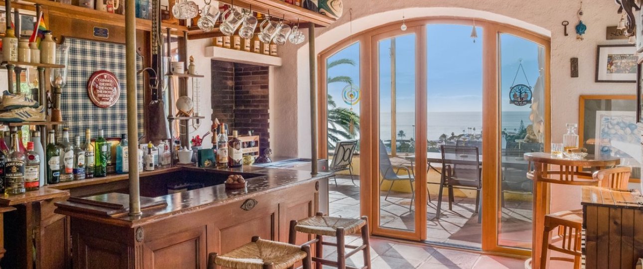 Resale - Villa - Estepona - Estepona Centro