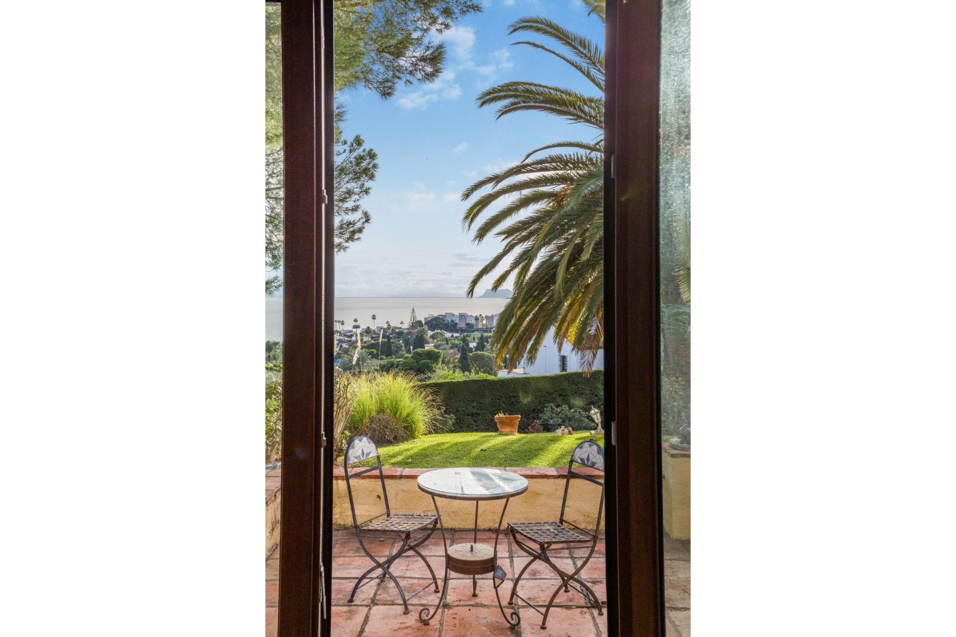 Resale - Villa - Estepona - Estepona Centro