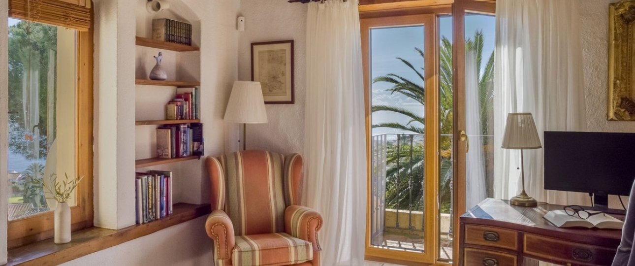 Resale - Villa - Estepona - Estepona Centro