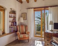 Resale - Villa - Estepona - Estepona Centro