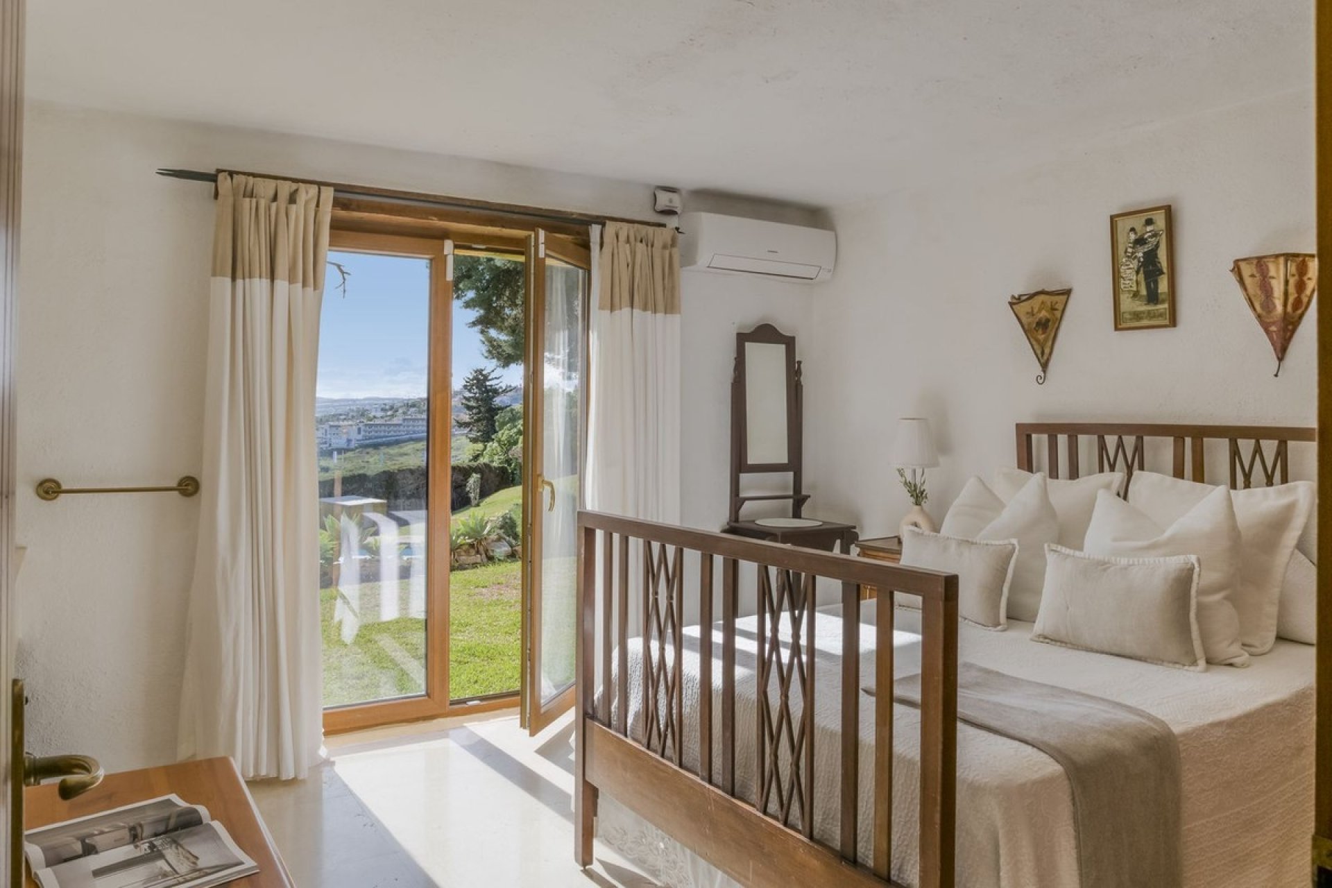 Resale - Villa - Estepona - Estepona Centro