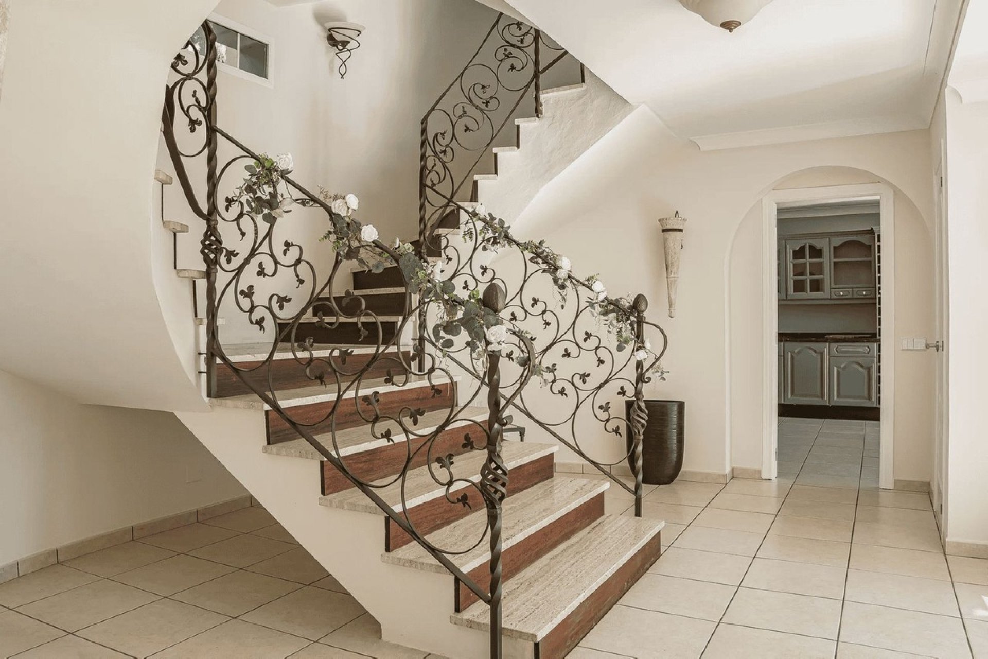 Resale - Villa - Estepona - Estepona Centro