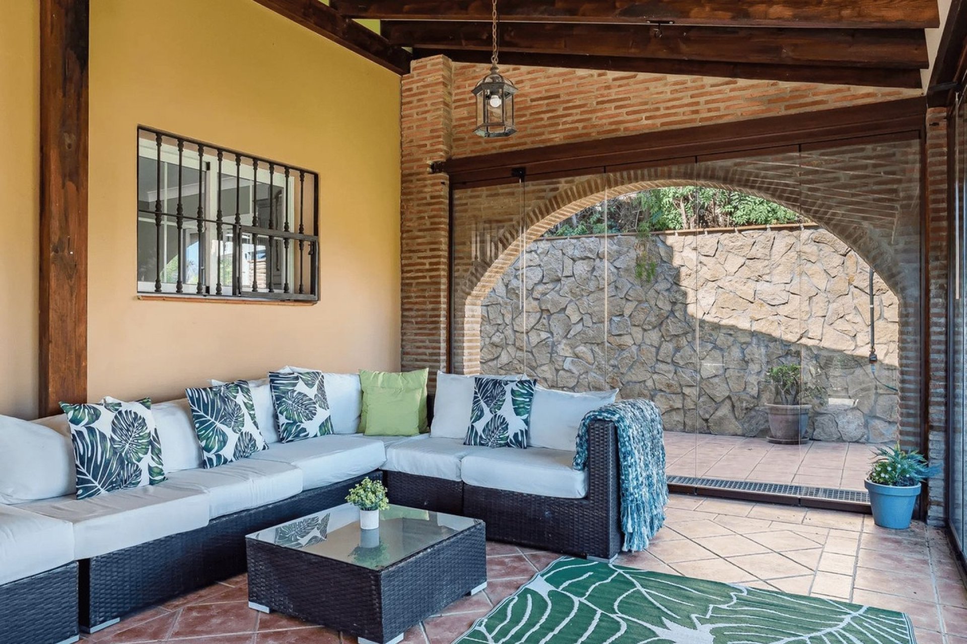 Resale - Villa - Estepona - Estepona Centro