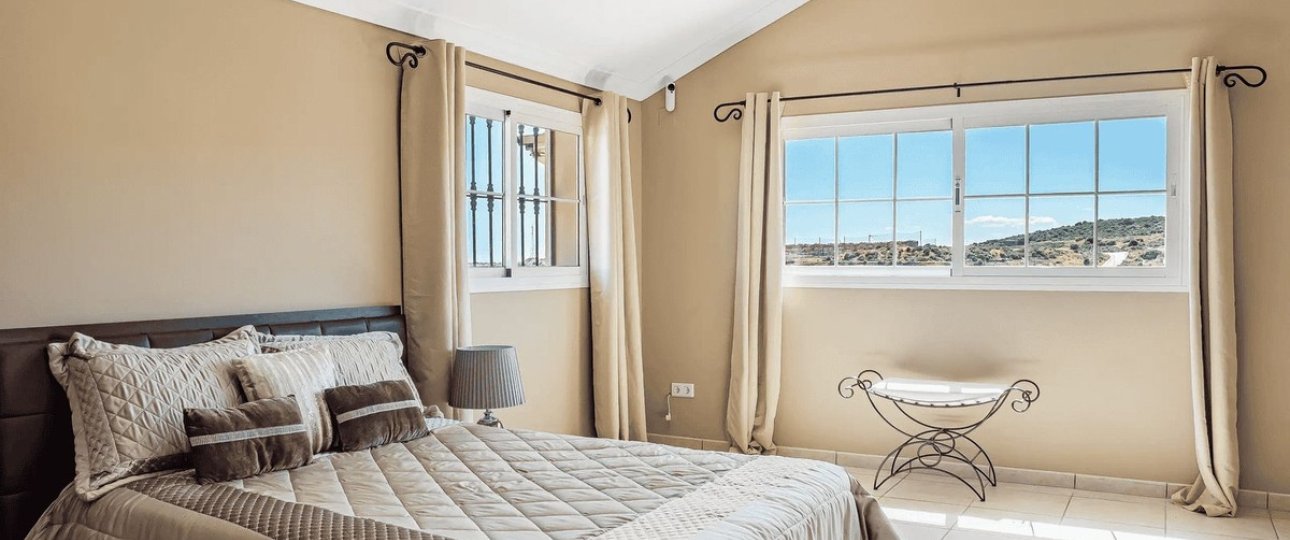 Resale - Villa - Estepona - Estepona Centro