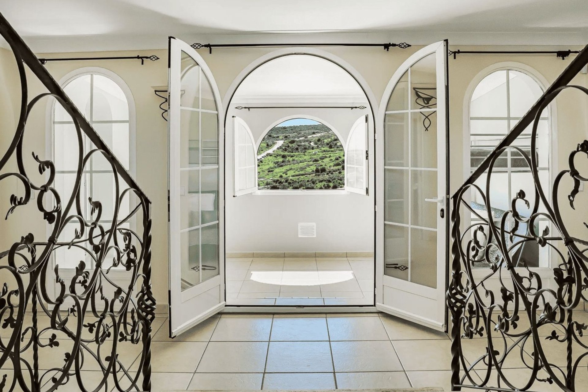 Resale - Villa - Estepona - Estepona Centro