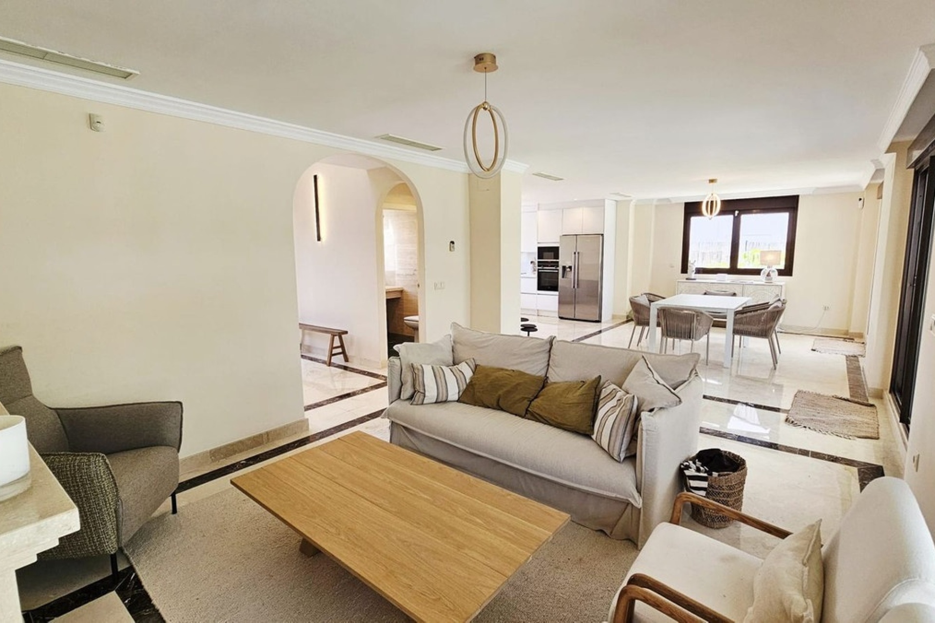 Resale - Villa - Estepona - Estepona Centro