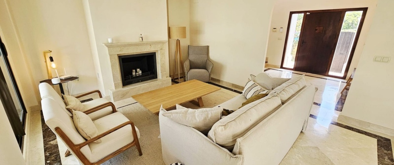 Resale - Villa - Estepona - Estepona Centro
