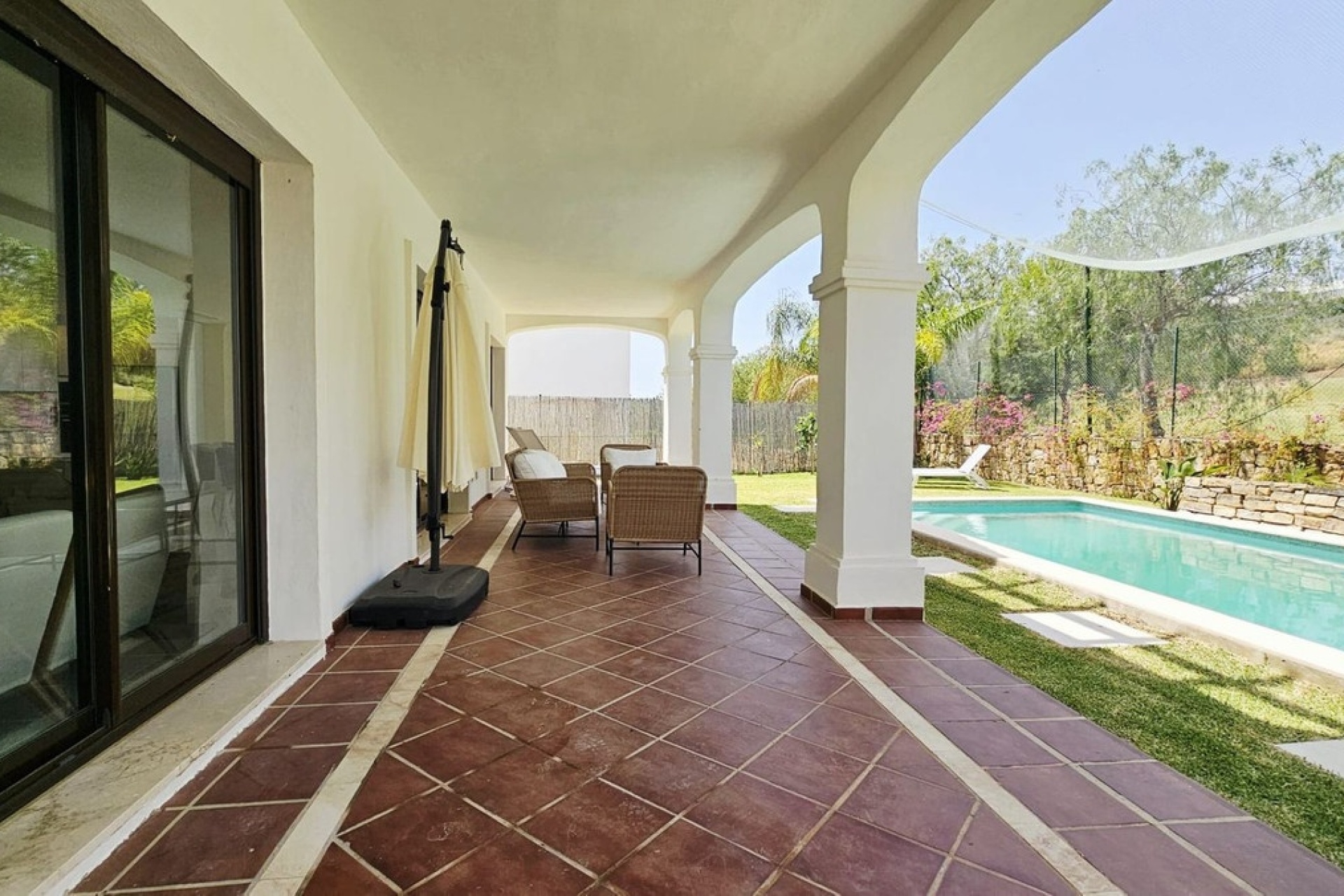 Resale - Villa - Estepona - Estepona Centro