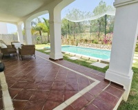 Resale - Villa - Estepona - Estepona Centro