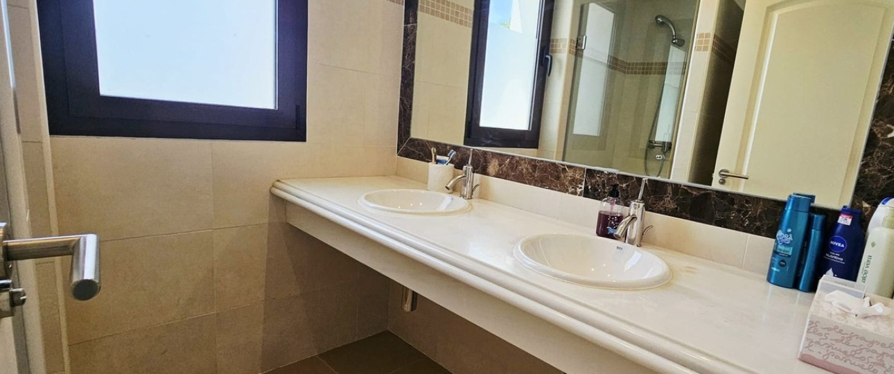 Resale - Villa - Estepona - Estepona Centro