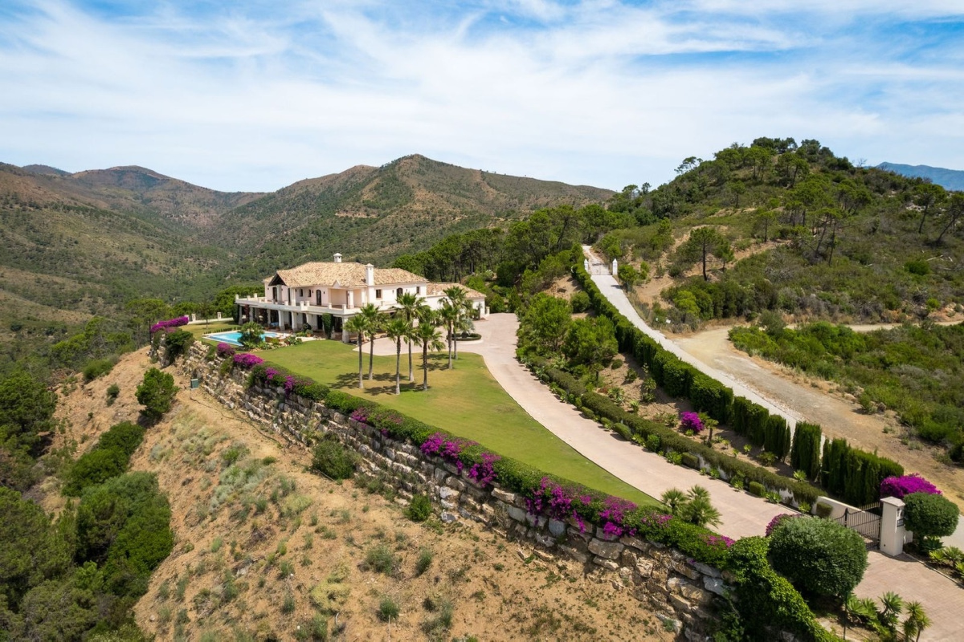 Resale - Villa - Estepona - Estepona Centro