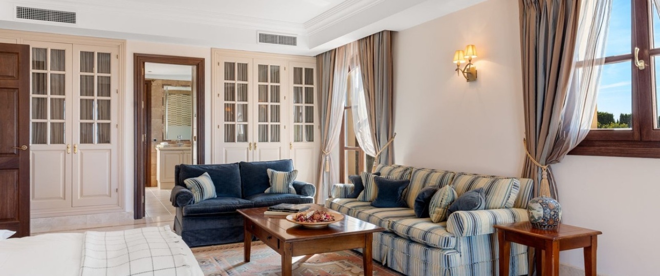 Resale - Villa - Estepona - Estepona Centro