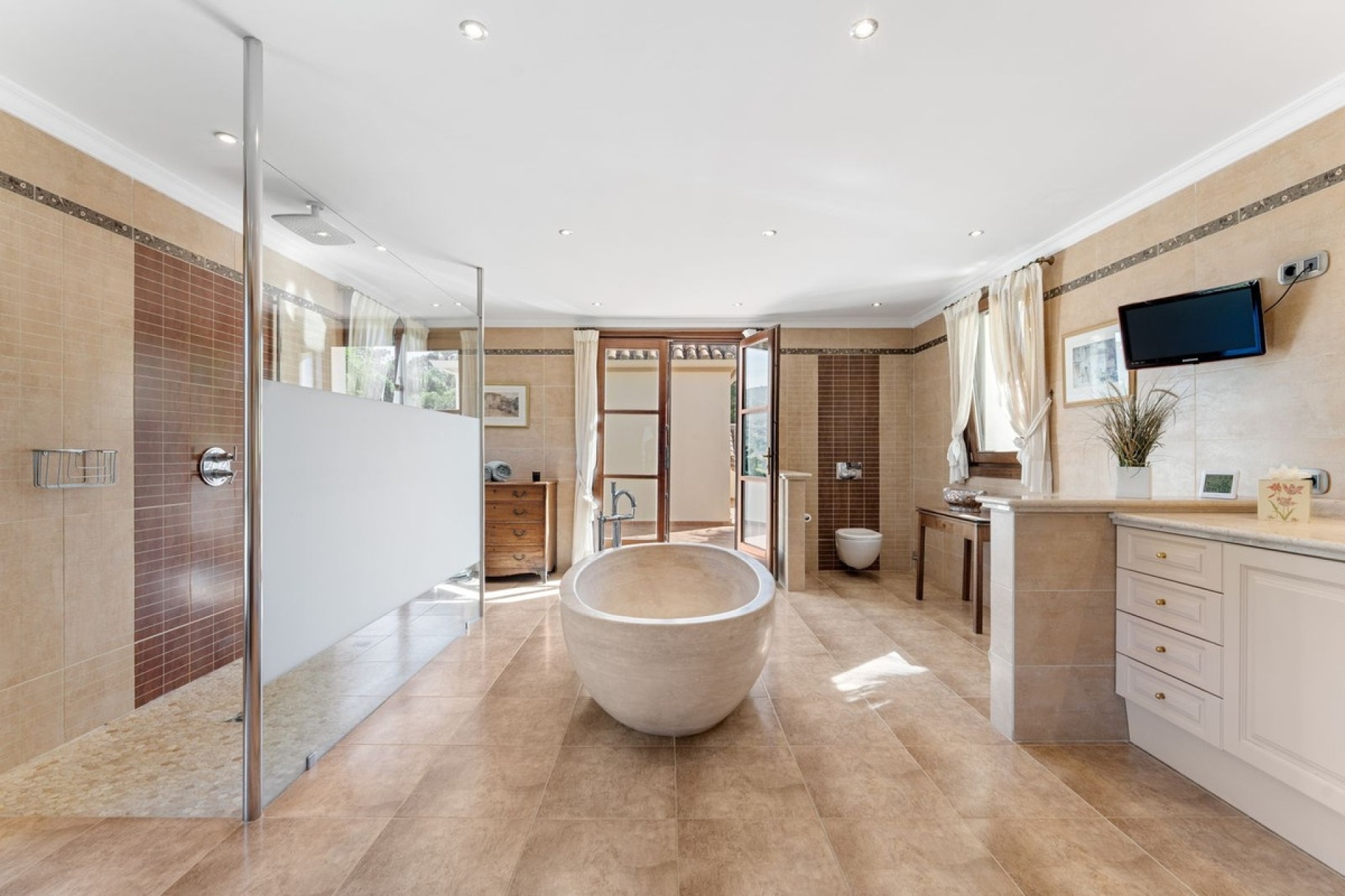 Resale - Villa - Estepona - Estepona Centro
