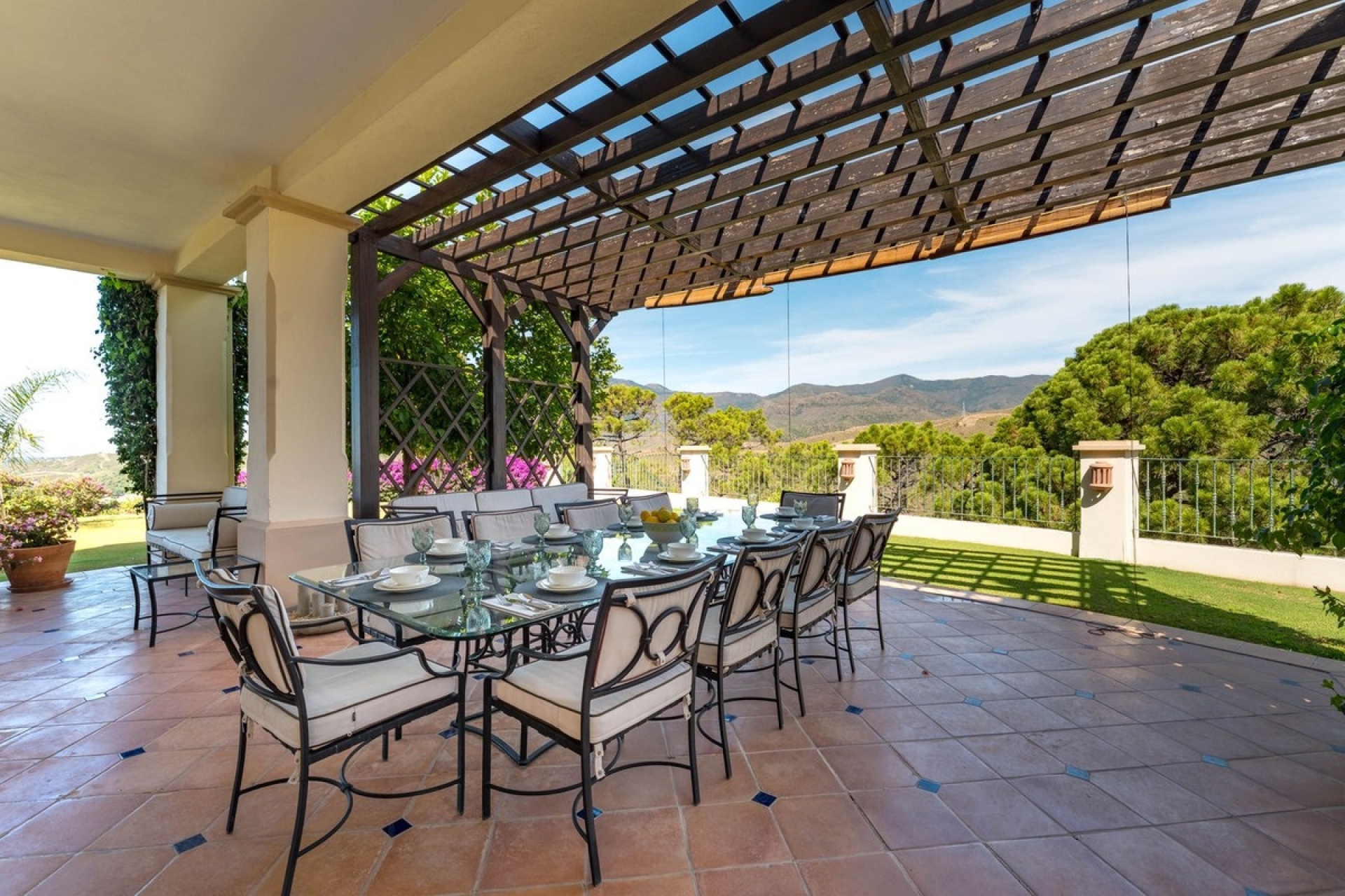 Resale - Villa - Estepona - Estepona Centro
