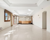 Resale - Villa - Estepona - Estepona Centro