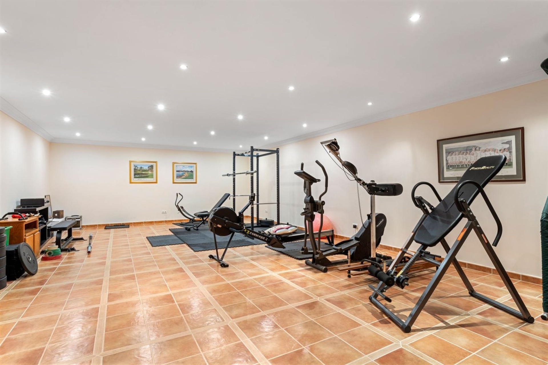 Resale - Villa - Estepona - Estepona Centro