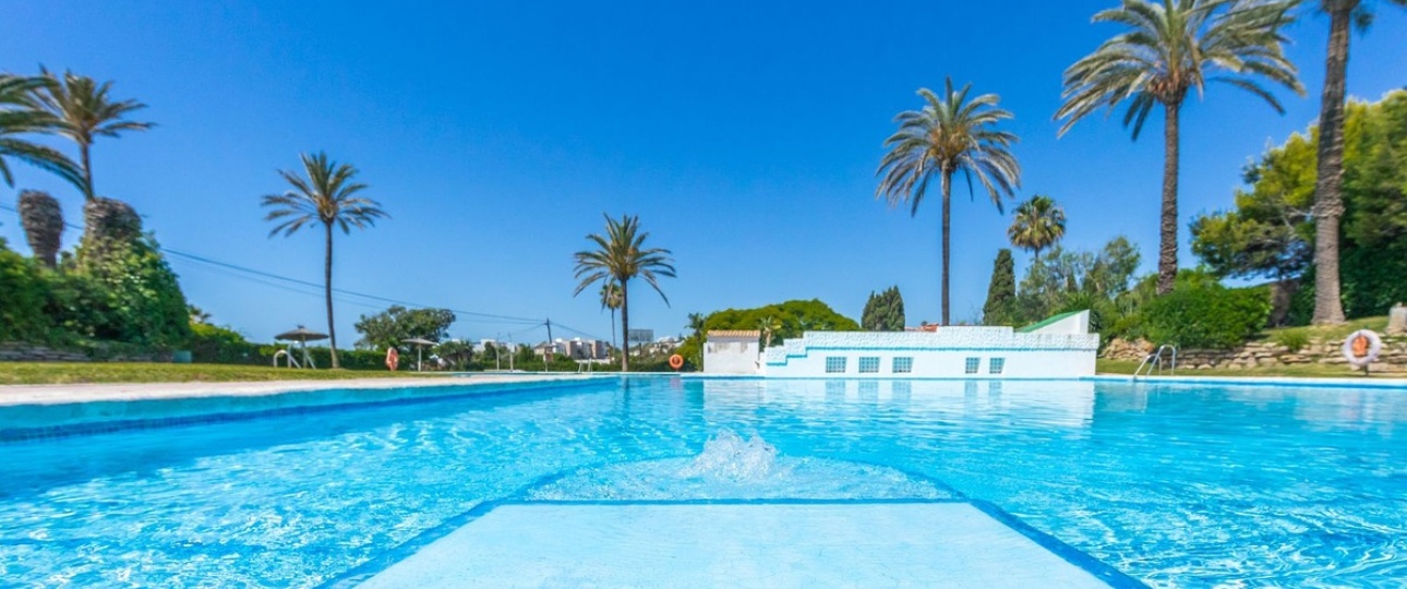 Resale - Villa - Estepona - Estepona Centro