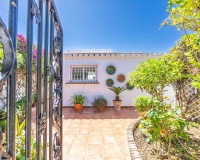 Resale - Villa - Estepona - Estepona Centro