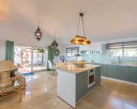 Resale - Villa - Estepona - Estepona Centro