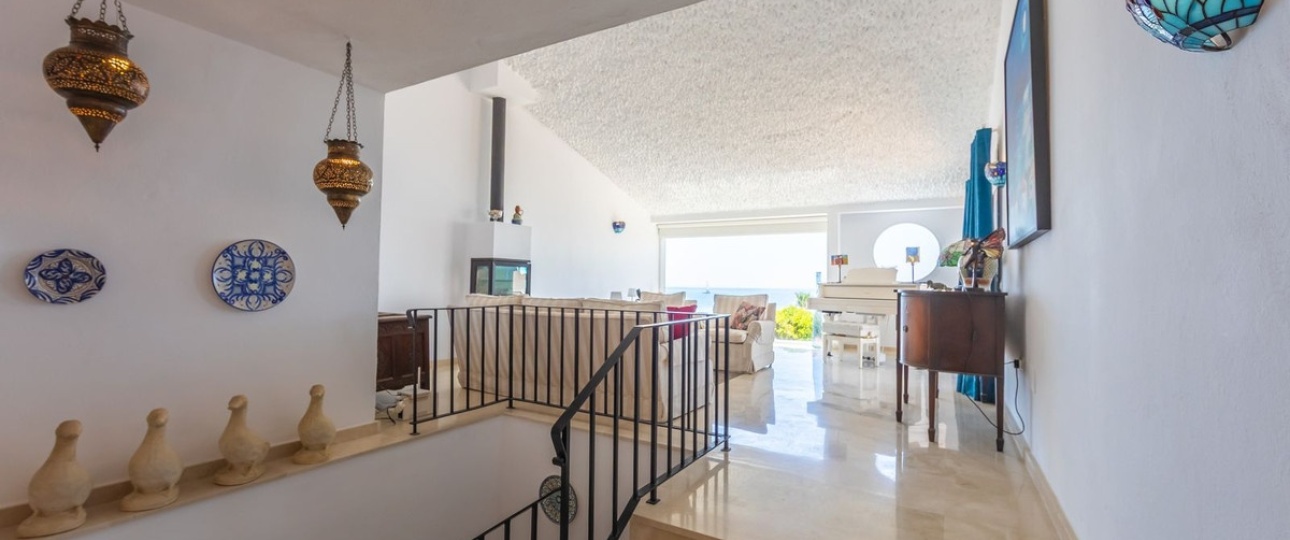 Resale - Villa - Estepona - Estepona Centro