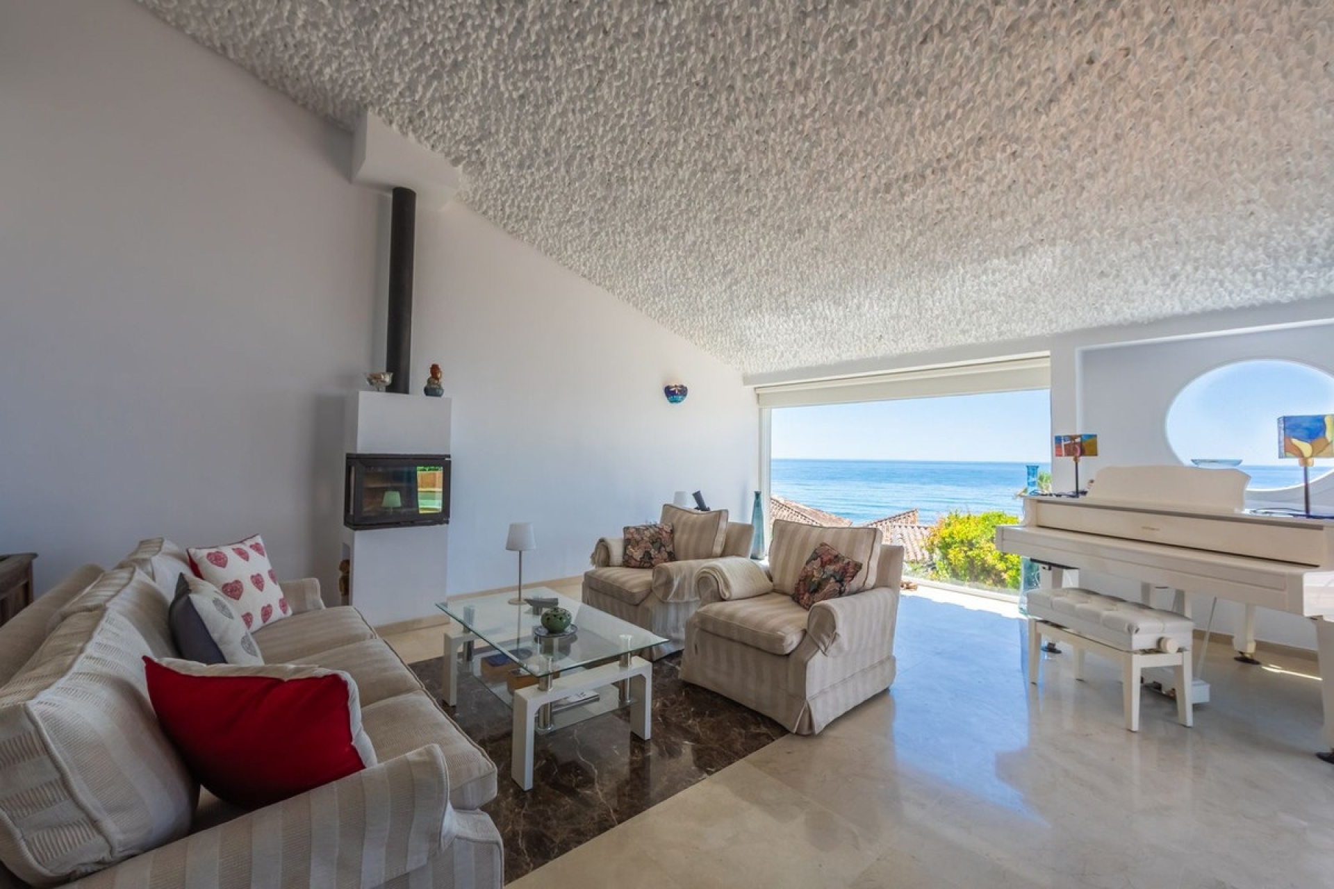 Resale - Villa - Estepona - Estepona Centro